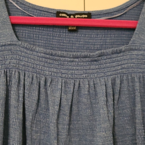 Blue textured stretchy top - Picture 2 of 3